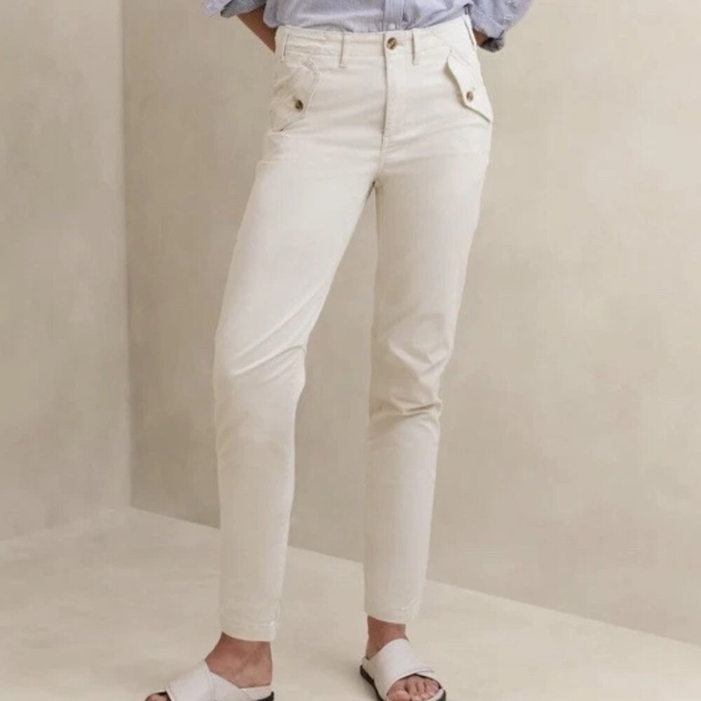 Banana Republic Authentic Chino Cream Girlfriend Pant/NWT/6